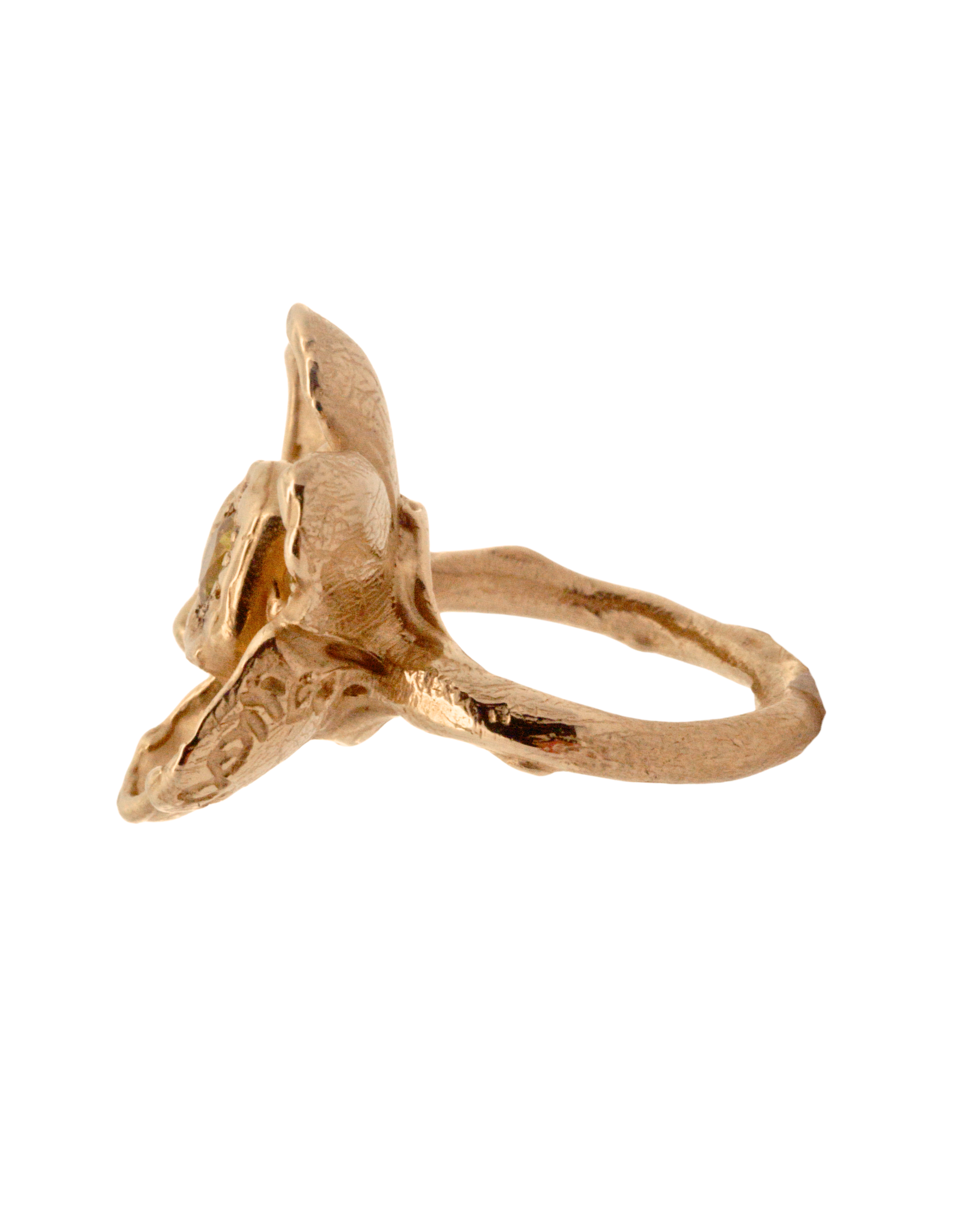 Artisan-Crafted RORA Ring in Recycled Platinum with Sculptural Flower