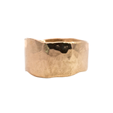 SIGR WATER Wide Band Ring in Fairmined Gold with Wavy Edges