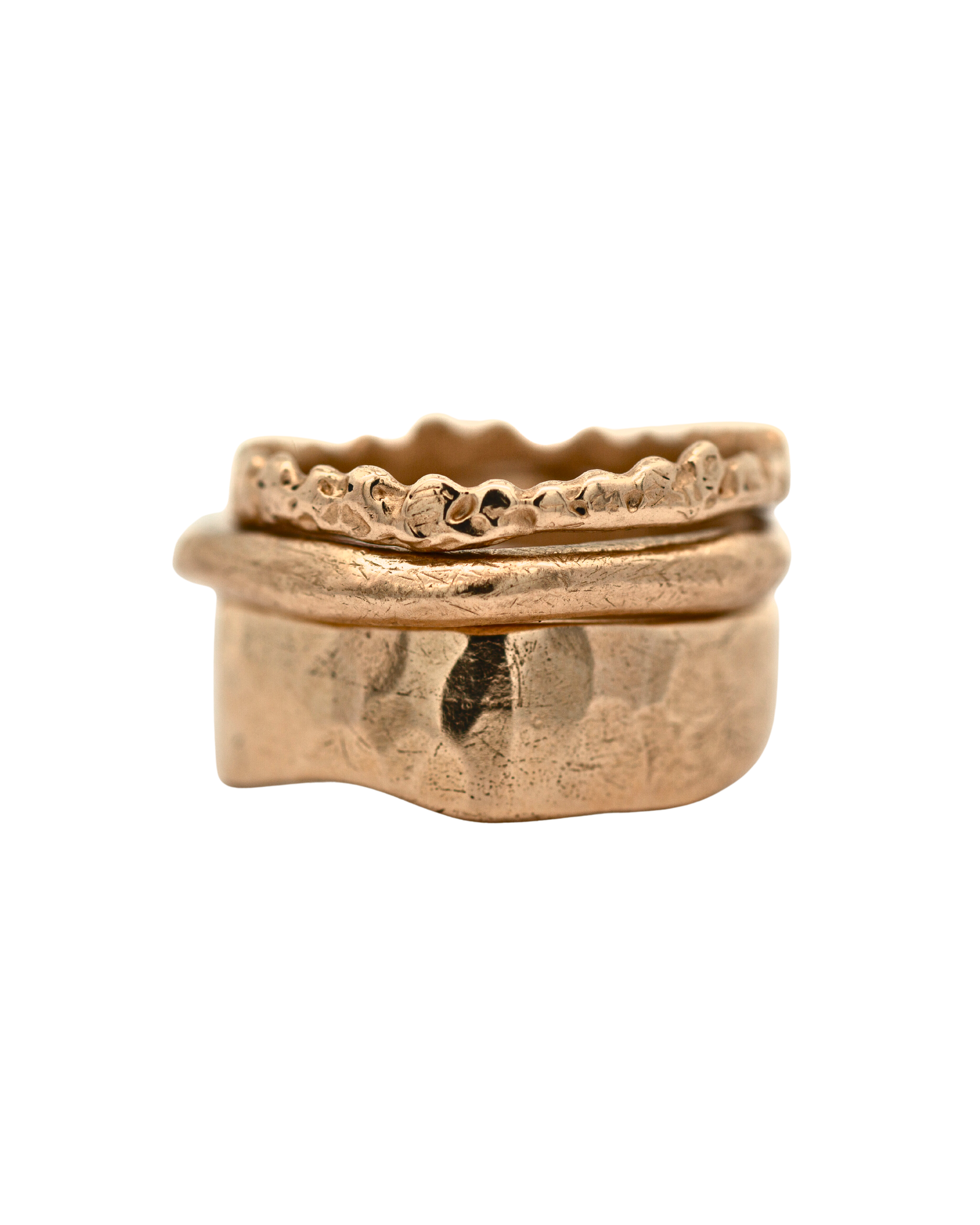 SIGR WATER ring in recycled platinum displayed on white background