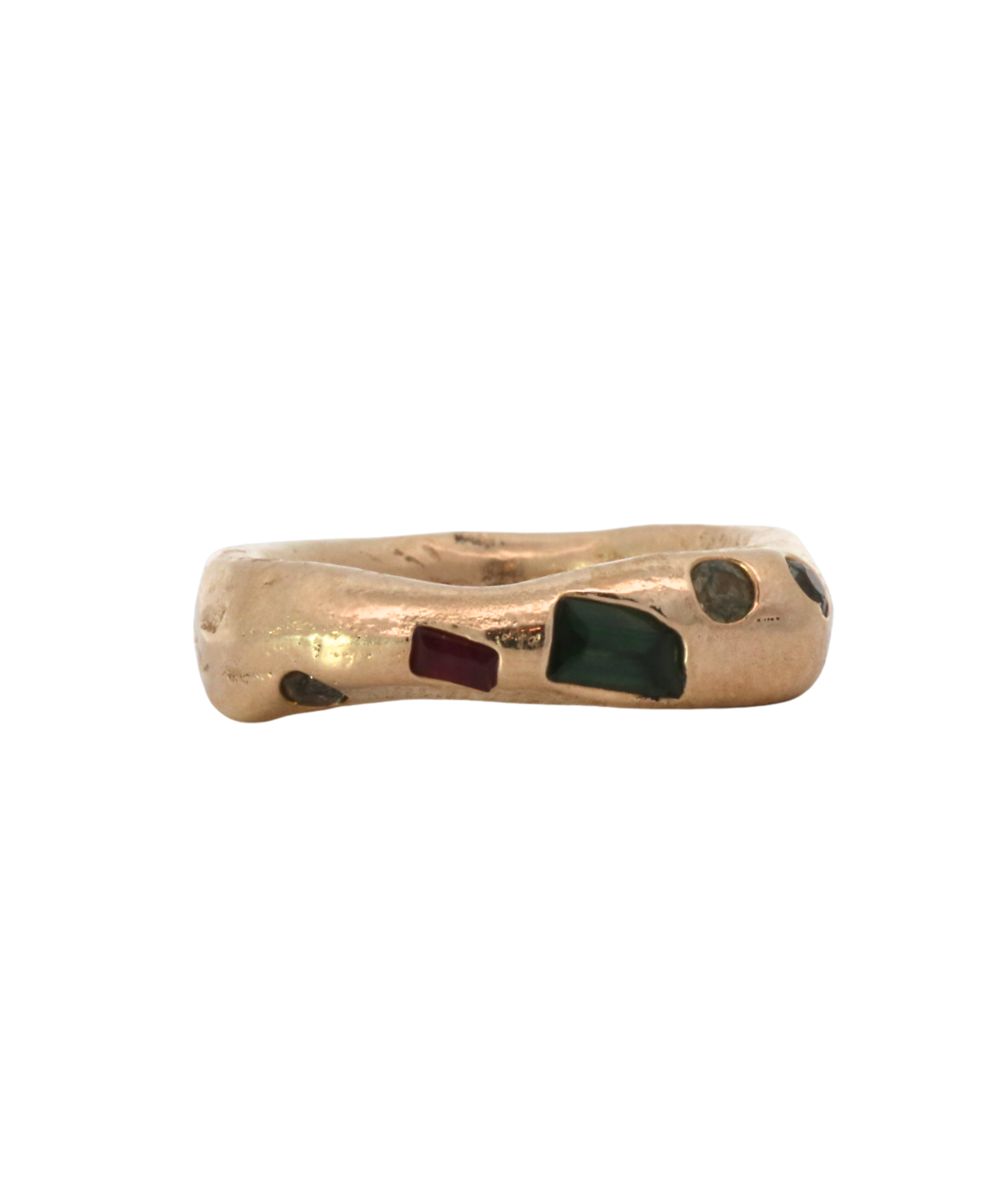 WILDER II Ring in 14K Fairmined gold with sapphires, sand cast