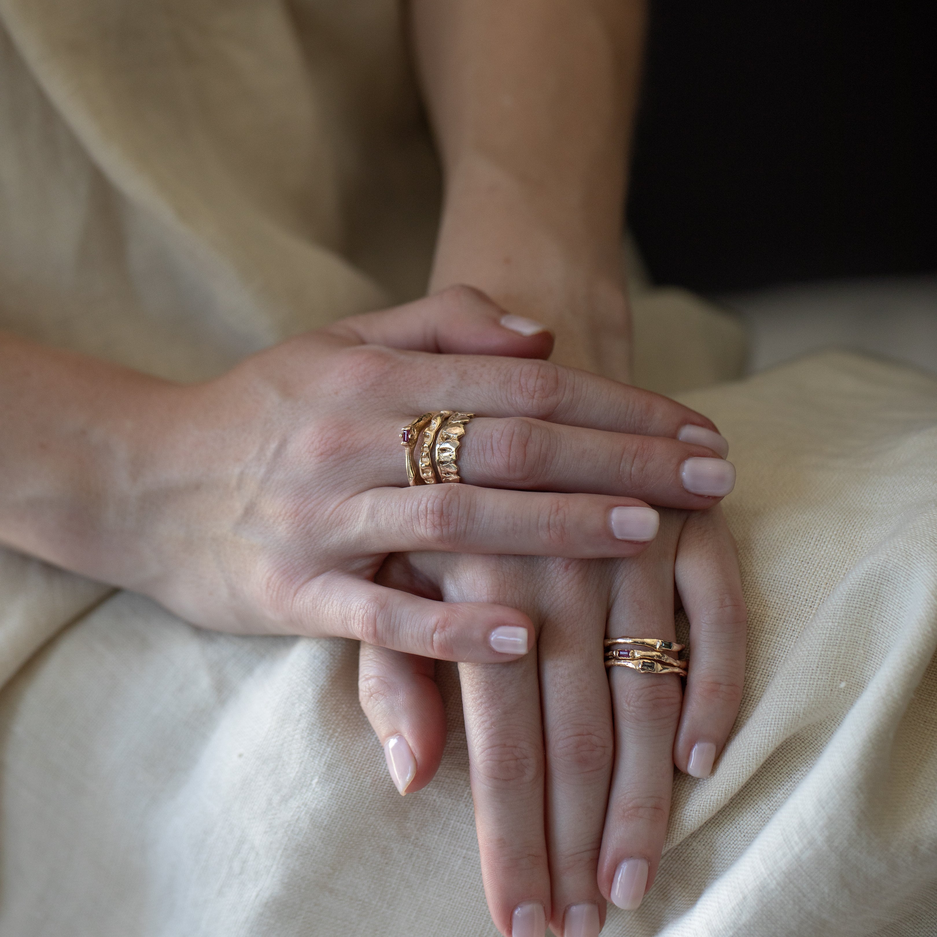 Artisan-Crafted EINAR Ring in Recycled Platinum with Ruby Details