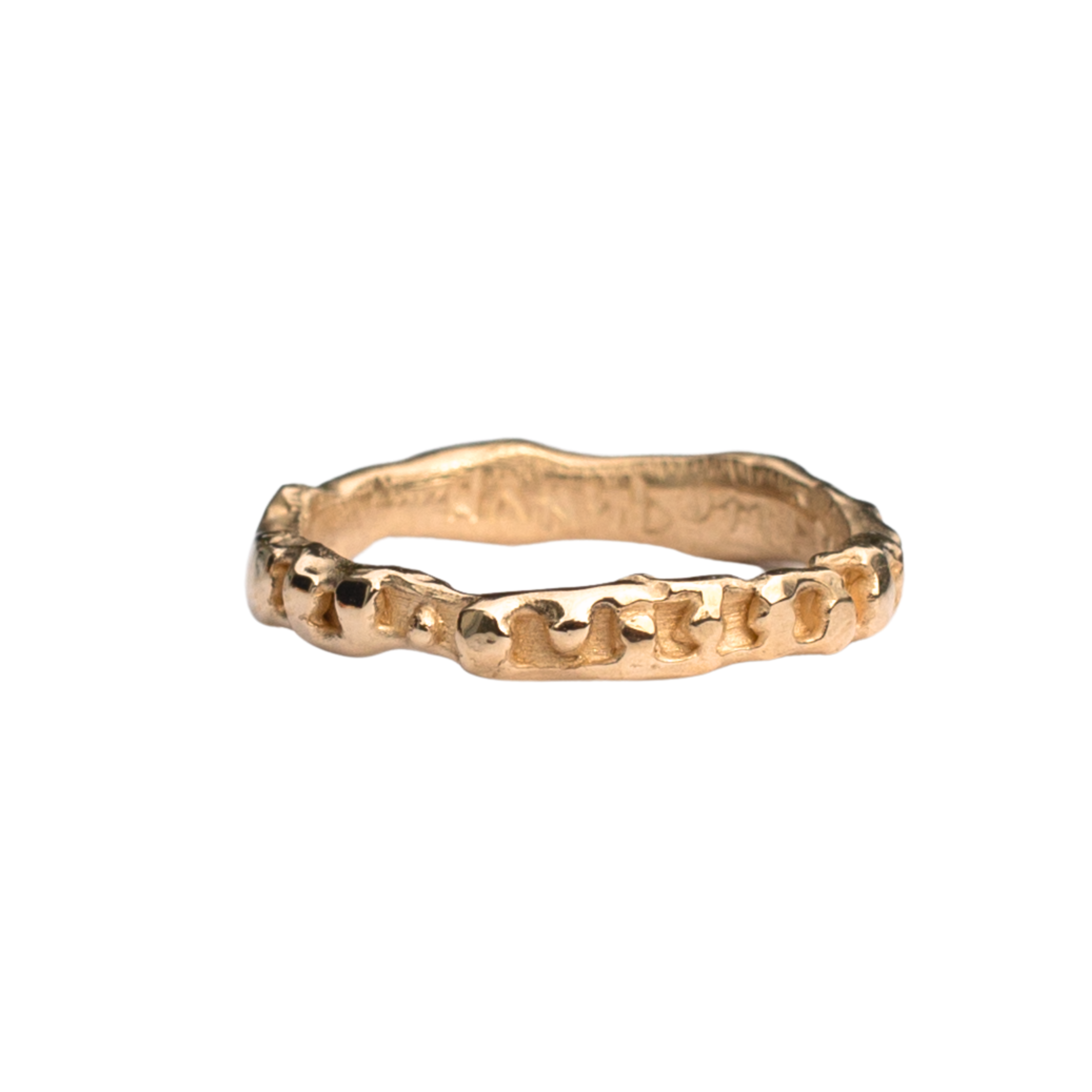 HALLE Ring in Fairmined Gold with Dotted Detail and Melted Edges