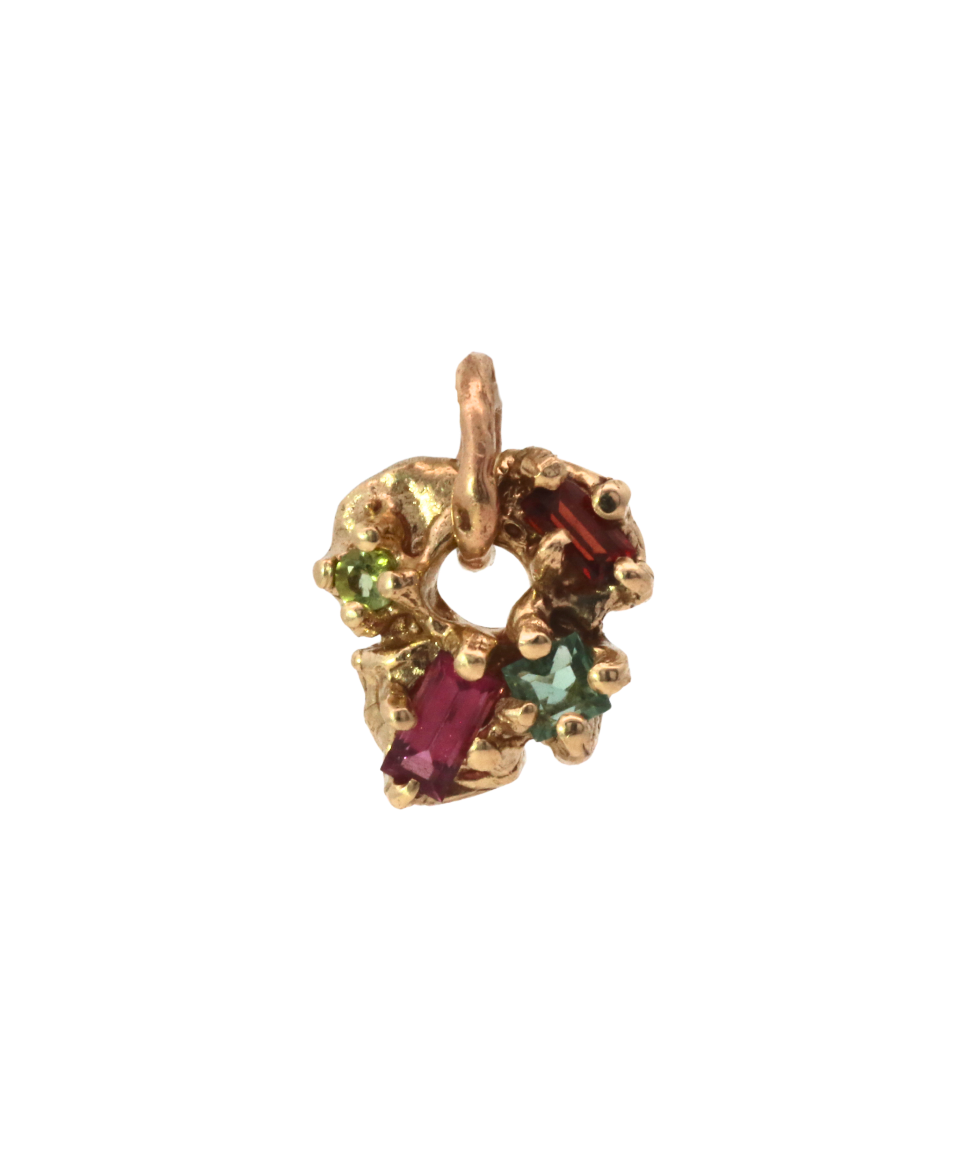 HIBI FÊTE Charm detail view, 14K Fairmined gold