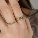 SINDRE - Wavy Floral Stacker Ring