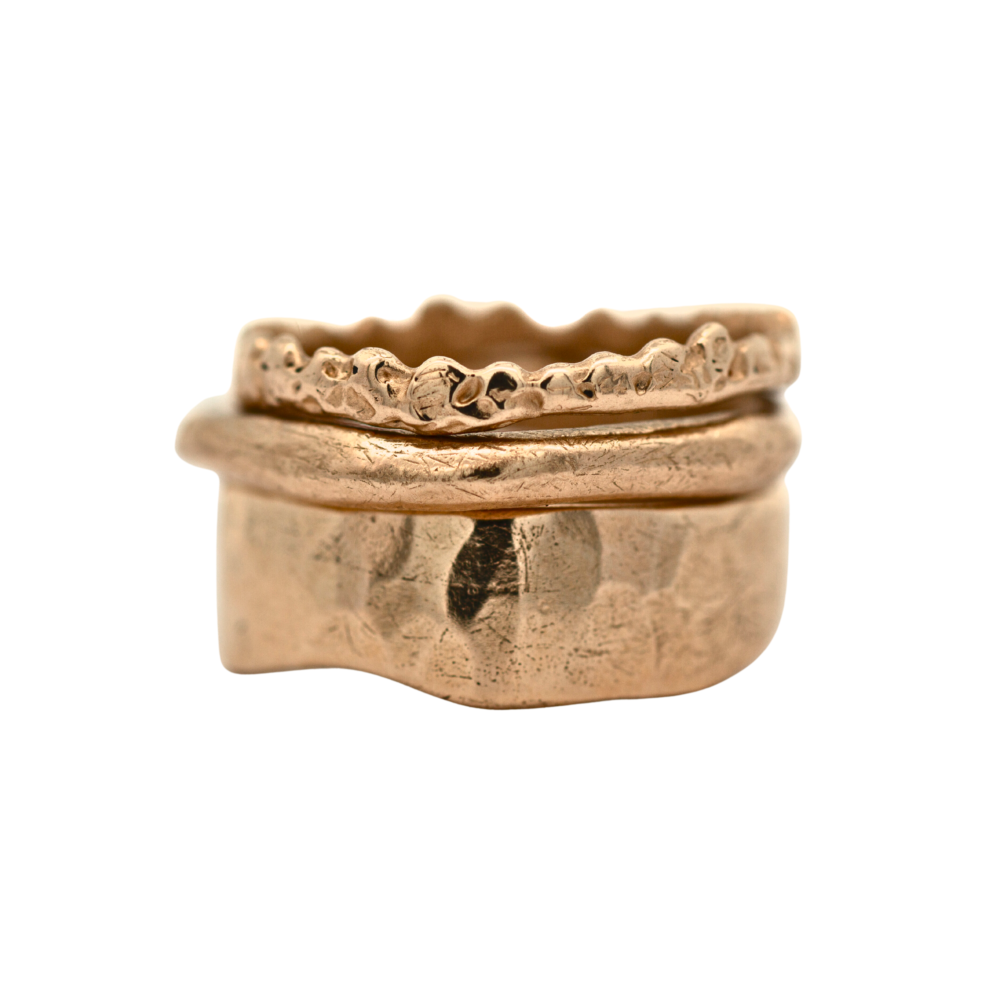 SIGR WATER ring in recycled platinum displayed on white background