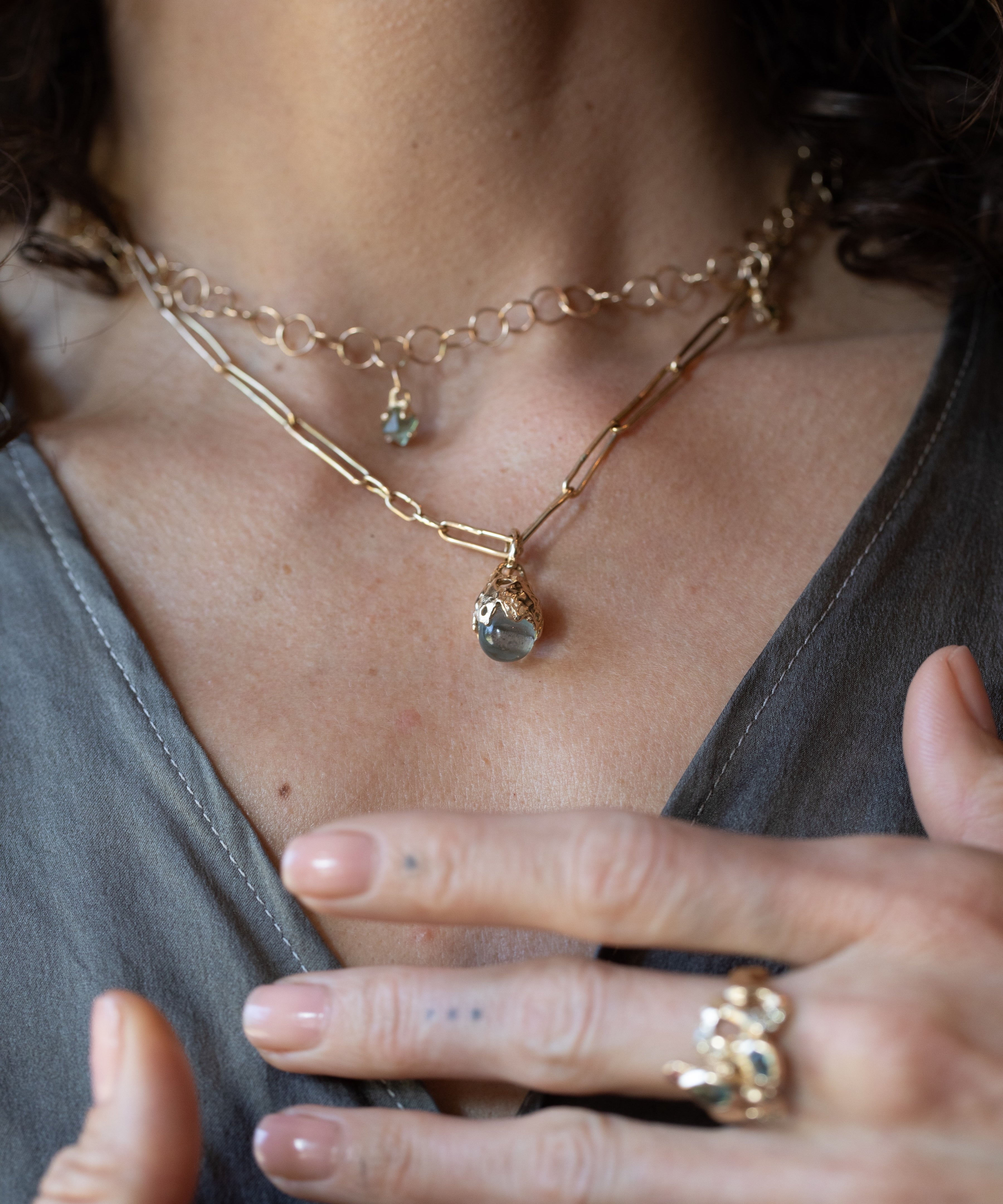 SPERO Pendant worn on neck, 14K Fairmined gold